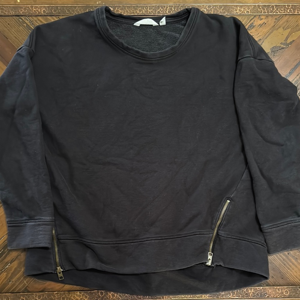 Athleta Black Crewneck Sweatshirt with Ribbed Cuffs. Sz Large